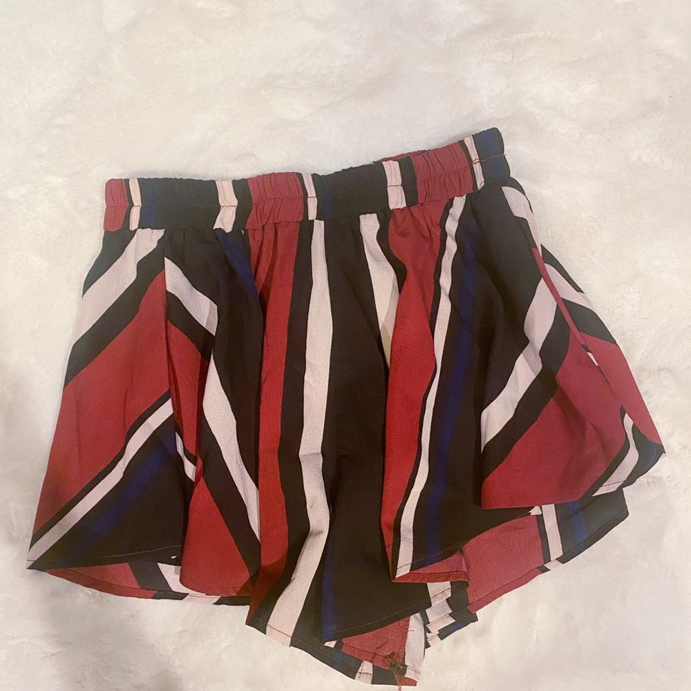 Pretty little thing shorts